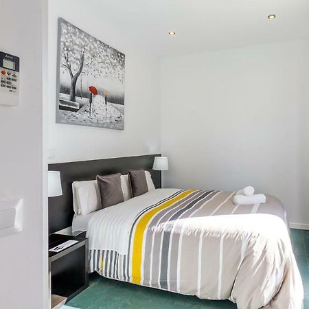 Hotel A&Z Javier Cabrini à Madrid Extérieur photo